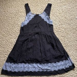 Free People sleeveless dress with lavender lace details, Size 12